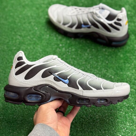 Nike Air Max Plus Grey University Blue Black Mens DM0032-015 VNDS Sz 10.5